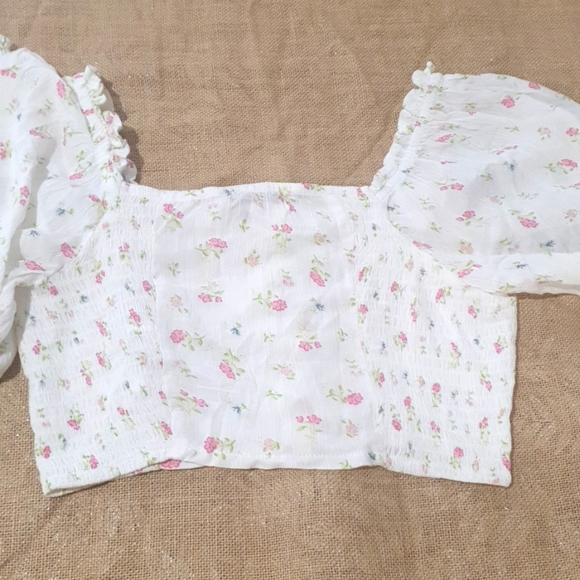 🦋 COTTON ON 🦋 NWT Size 10 Floral Boho Crop Top with stretch back - Picture 4 of 7